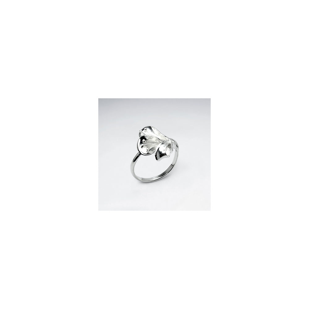 Elegant Lily Blossom Sterling Silver Ring