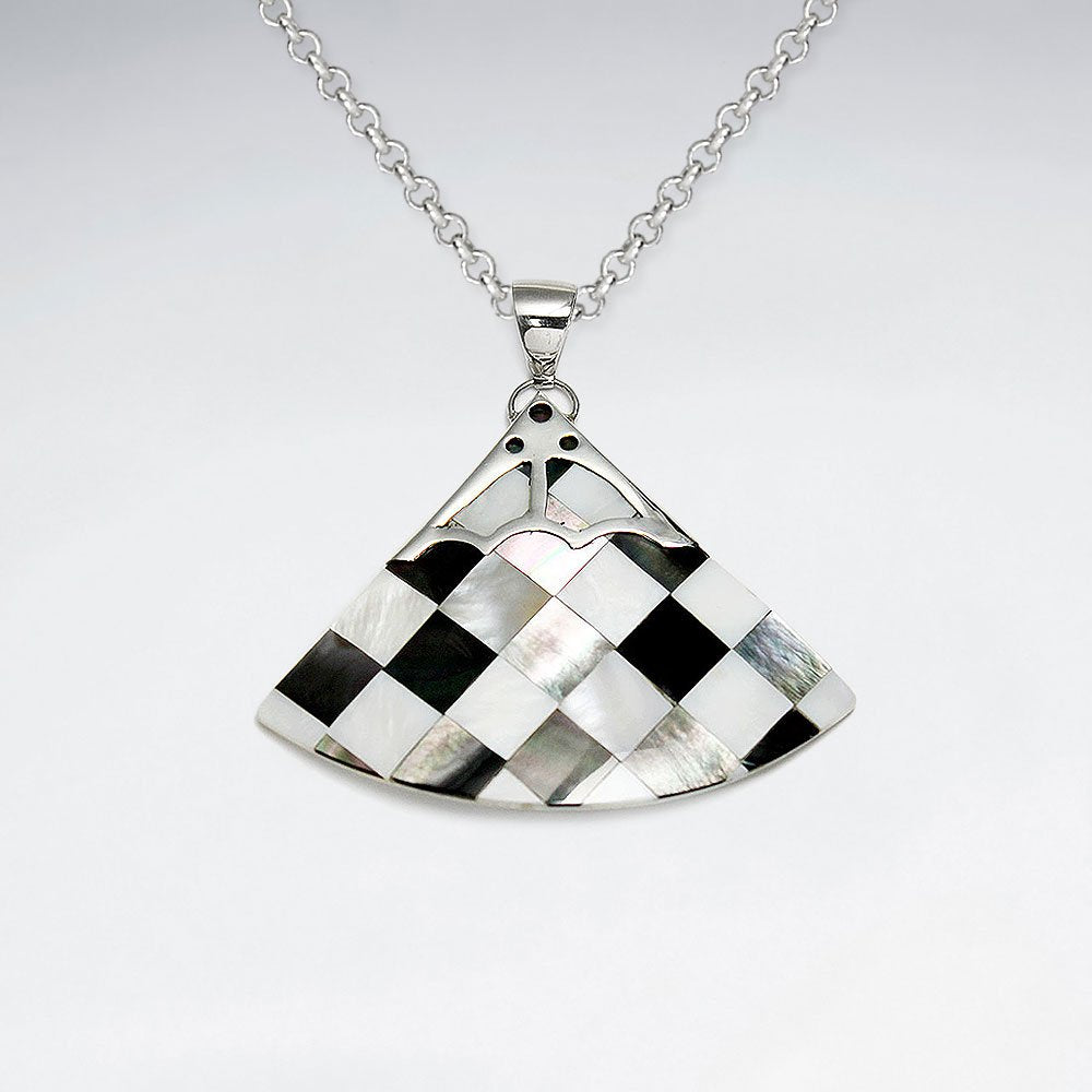 Triangle Lattice Pattern Shell Pendant