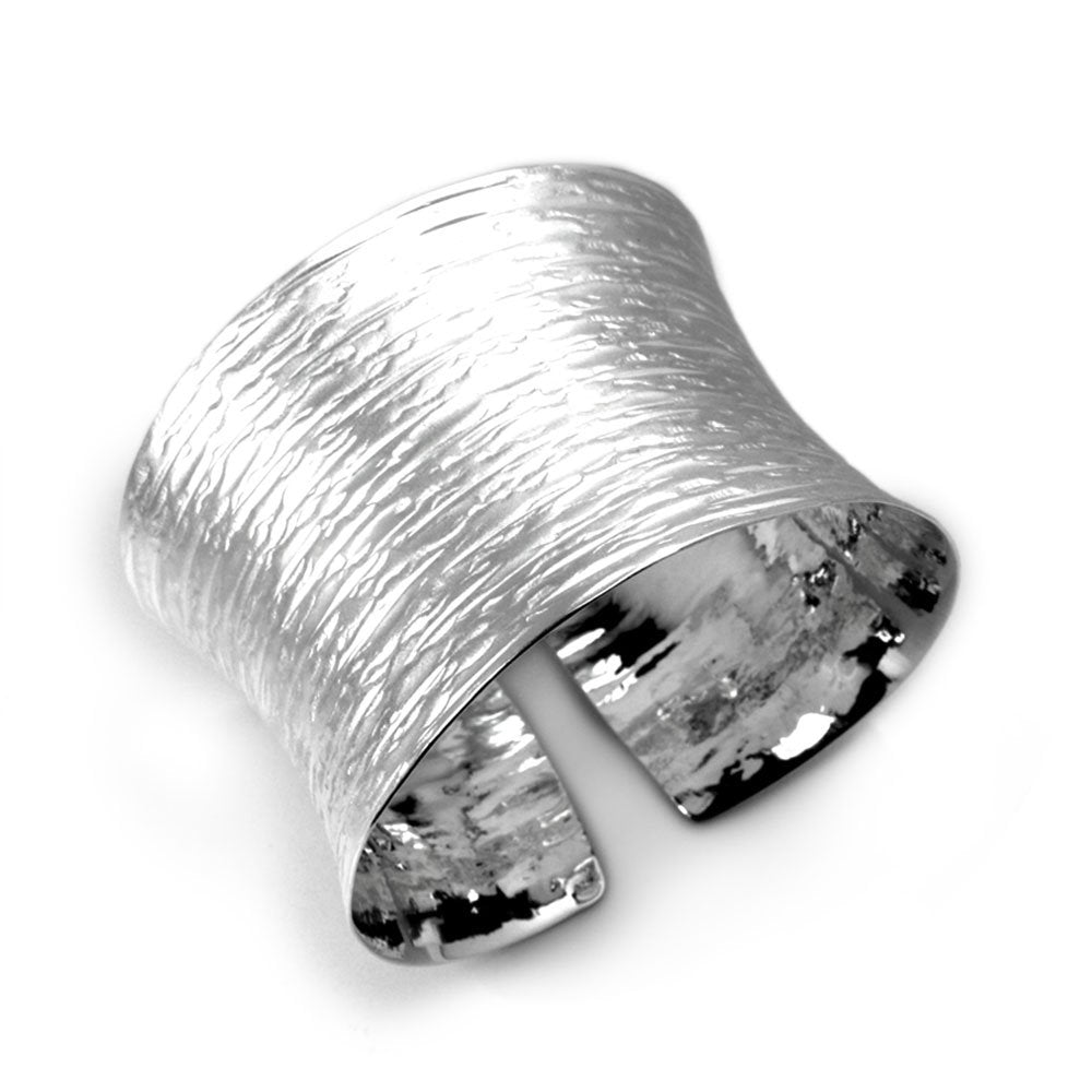 Textured Detailing Concave Cuff Bracelet