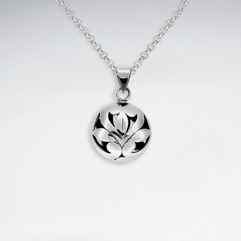 Oxidized Silver Circle Flower Motif Pendant