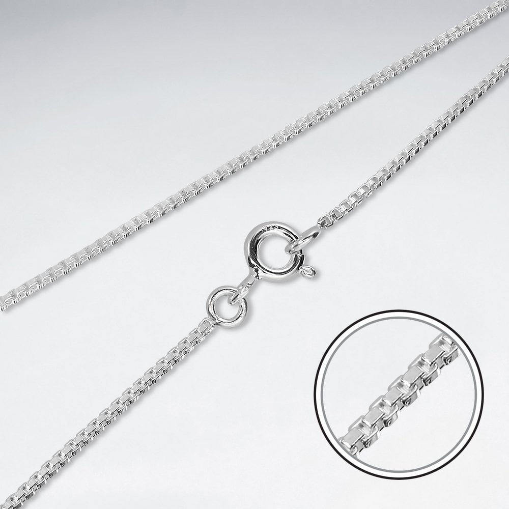 Box 925 Silver Chain