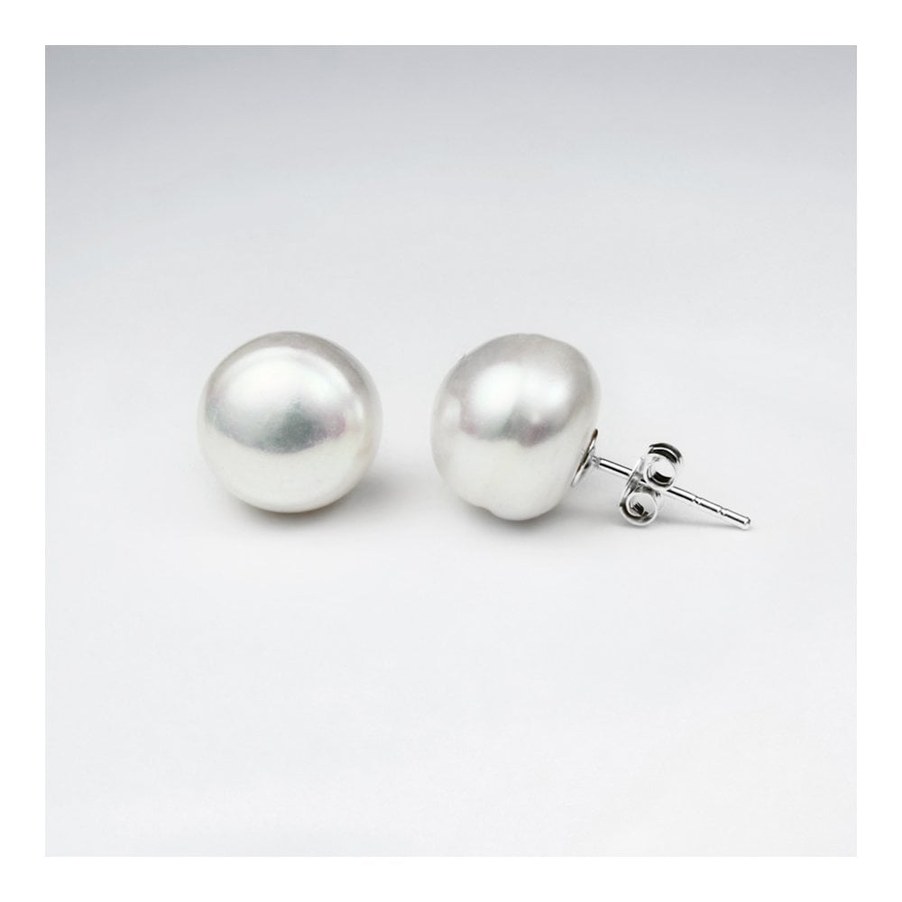 Round Pearl Stud Earring
